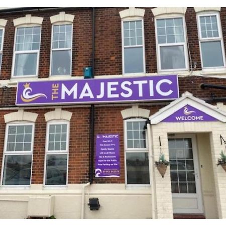 The Majestic Bed & Breakfast Great Yarmouth Bagian luar foto