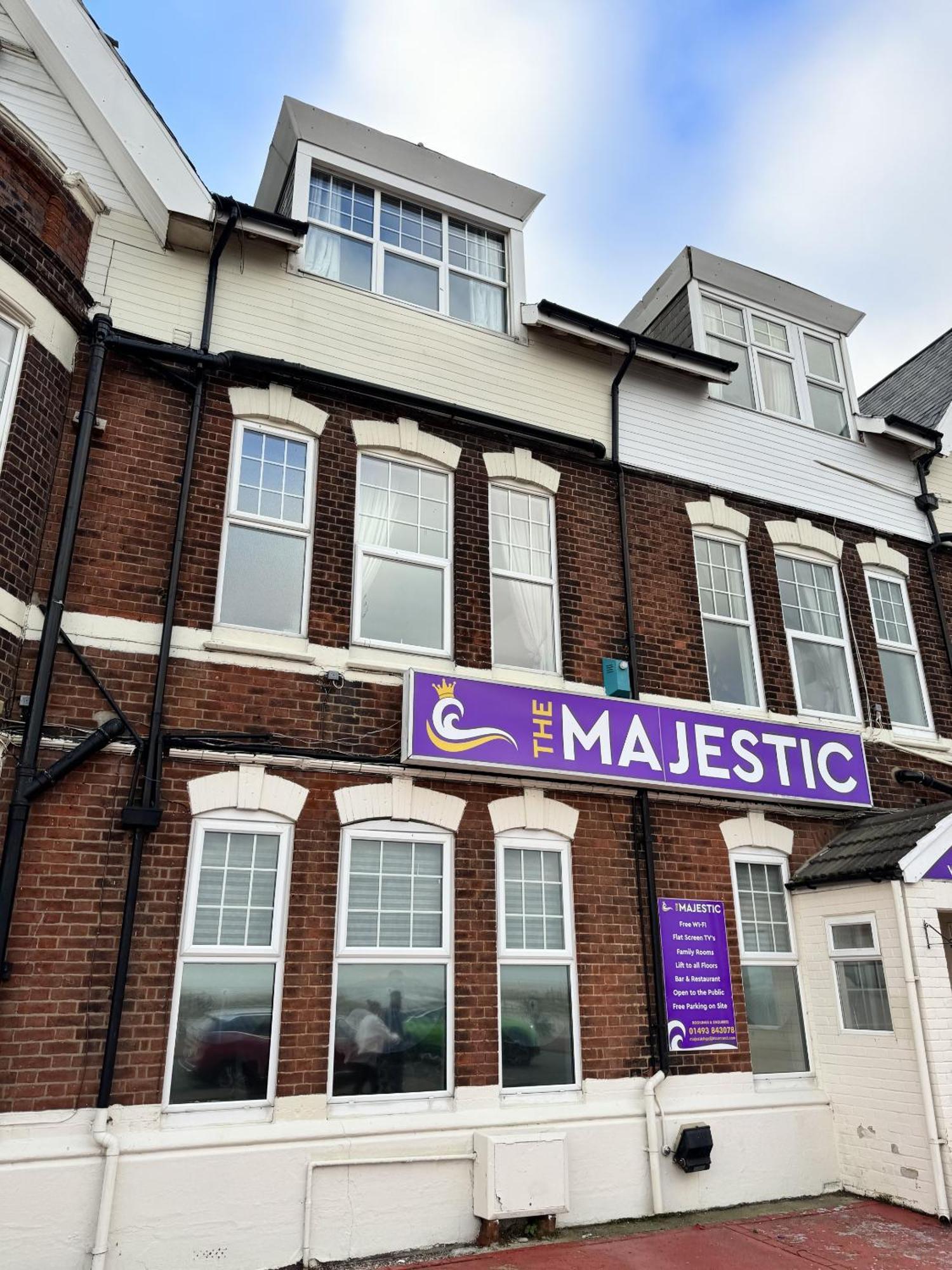 The Majestic Bed & Breakfast Great Yarmouth Bagian luar foto