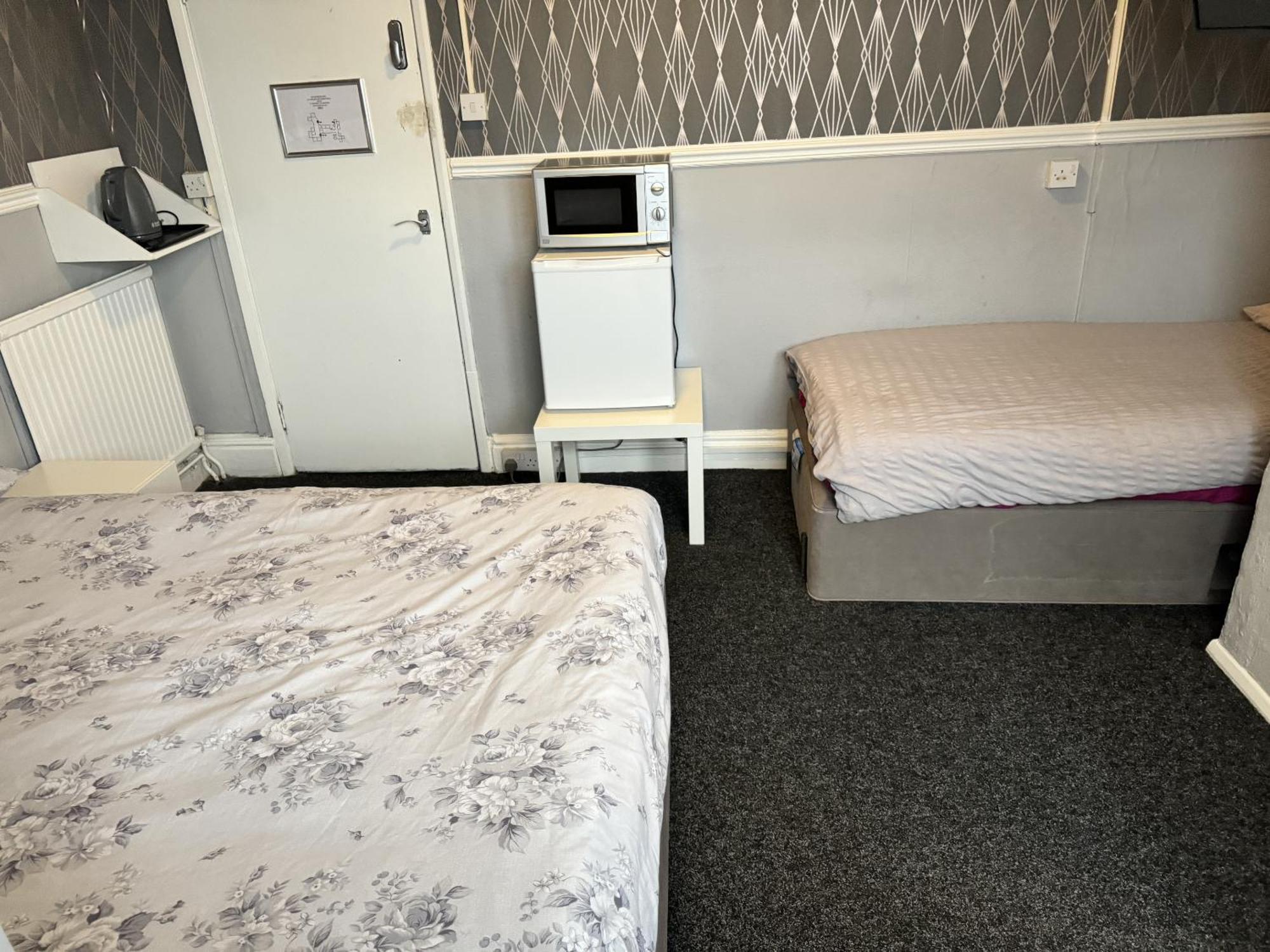 The Majestic Bed & Breakfast Great Yarmouth Ruang foto