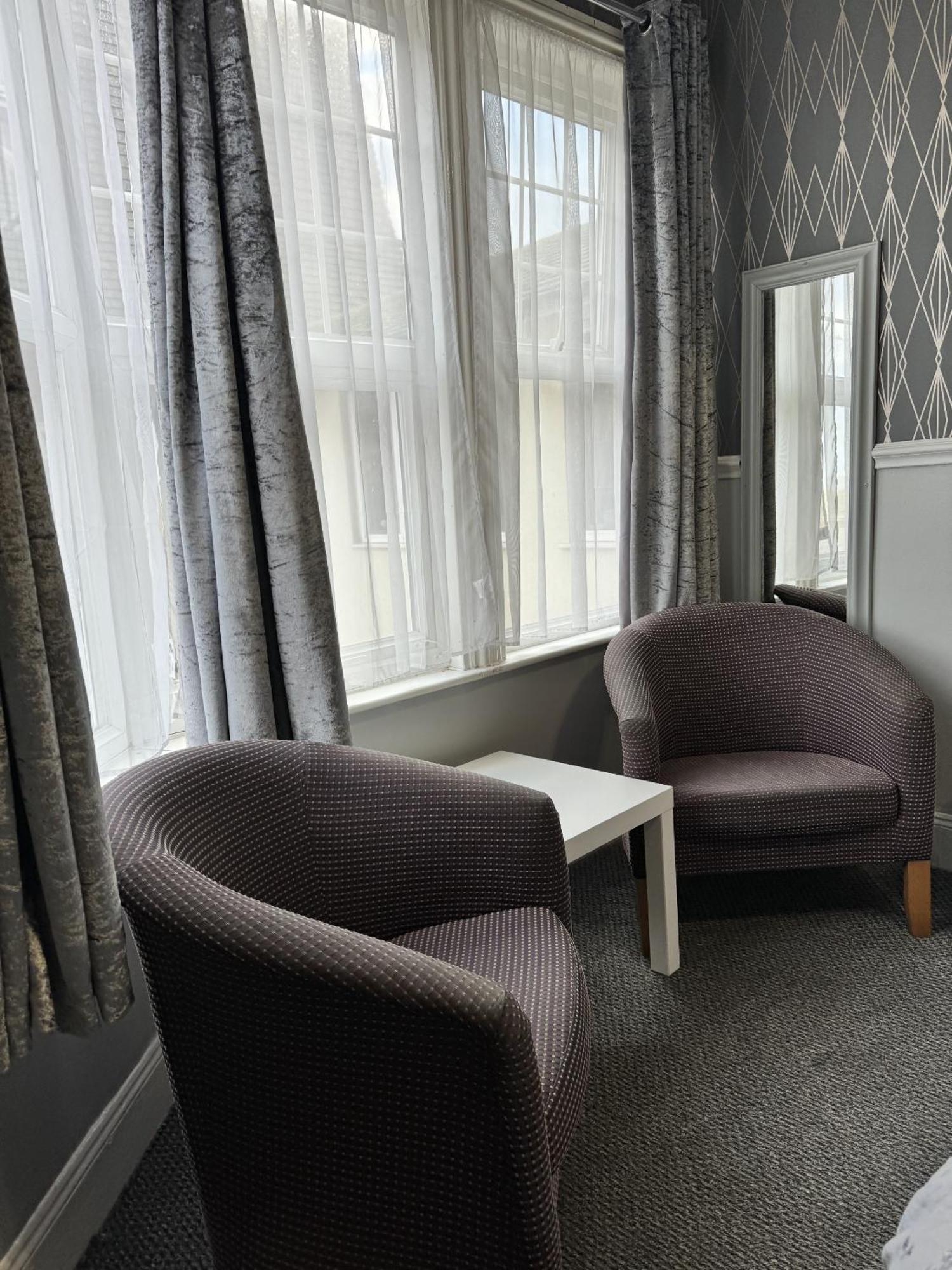 The Majestic Bed & Breakfast Great Yarmouth Ruang foto