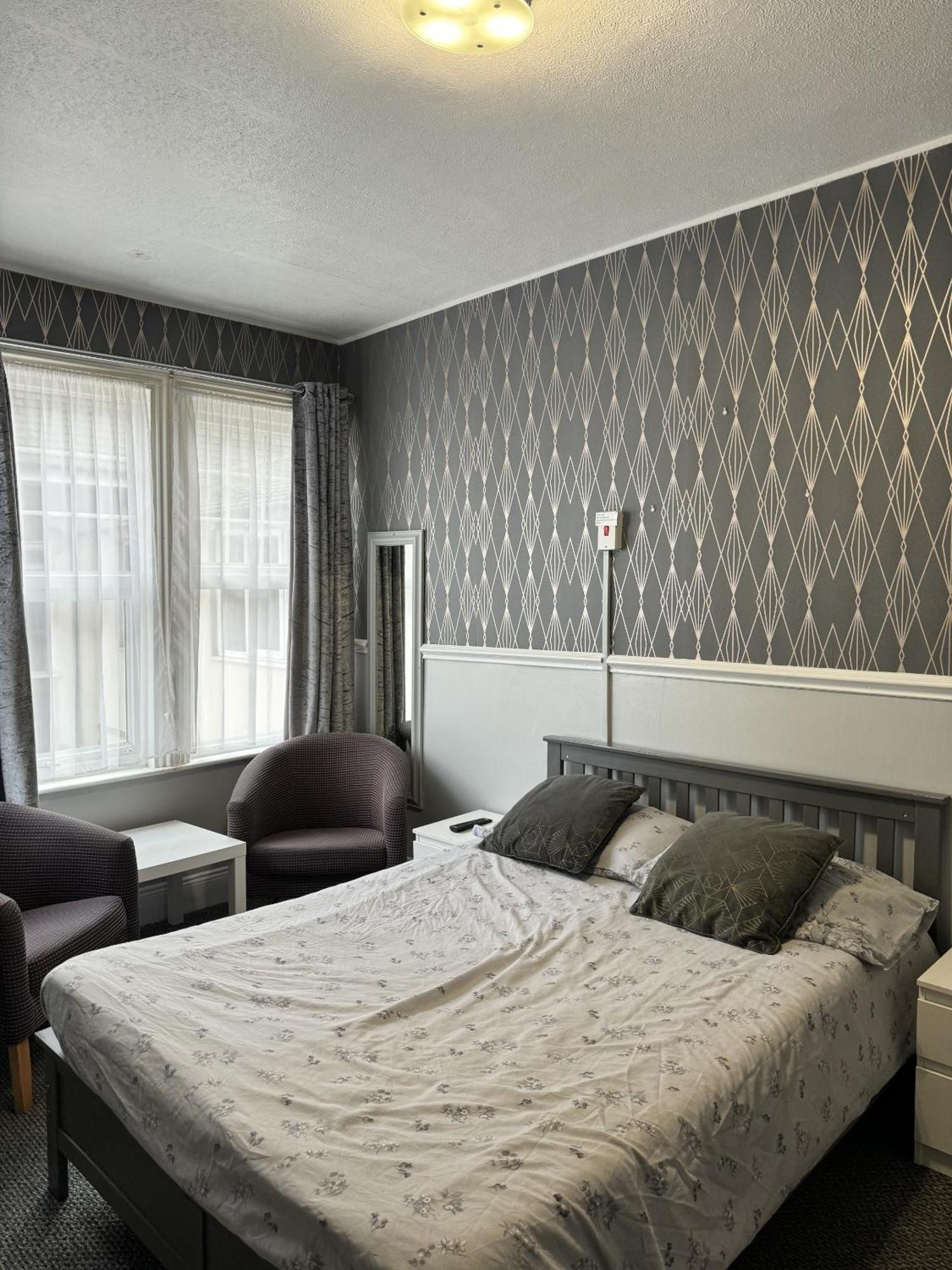 The Majestic Bed & Breakfast Great Yarmouth Ruang foto