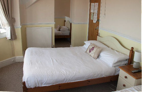 The Majestic Bed & Breakfast Great Yarmouth Bagian luar foto