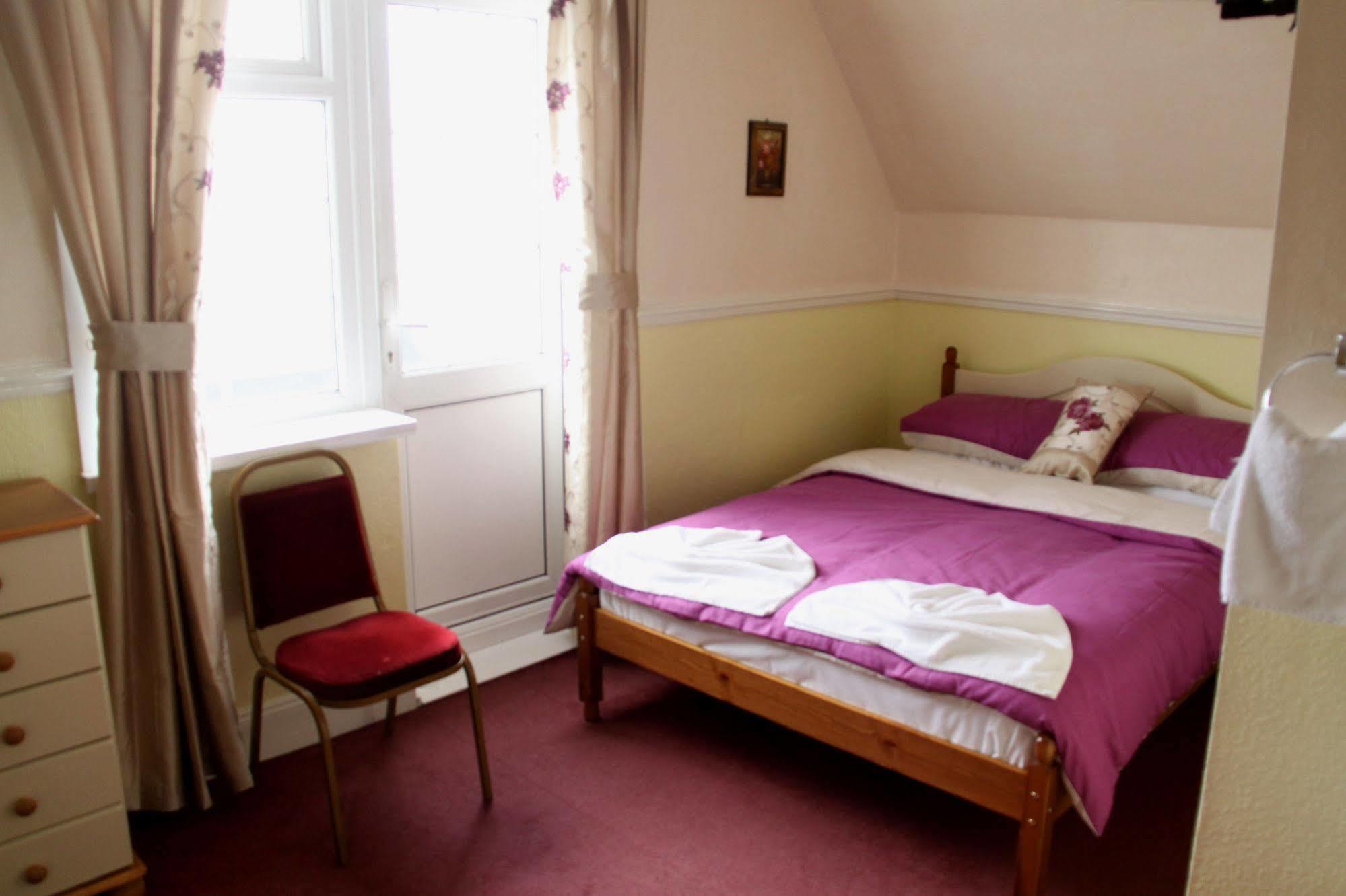 The Majestic Bed & Breakfast Great Yarmouth Bagian luar foto